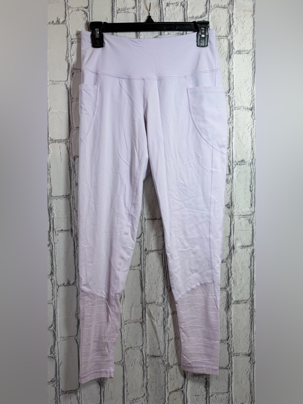 Victoria Sport Size:M Women Light Lavender Active Leggings